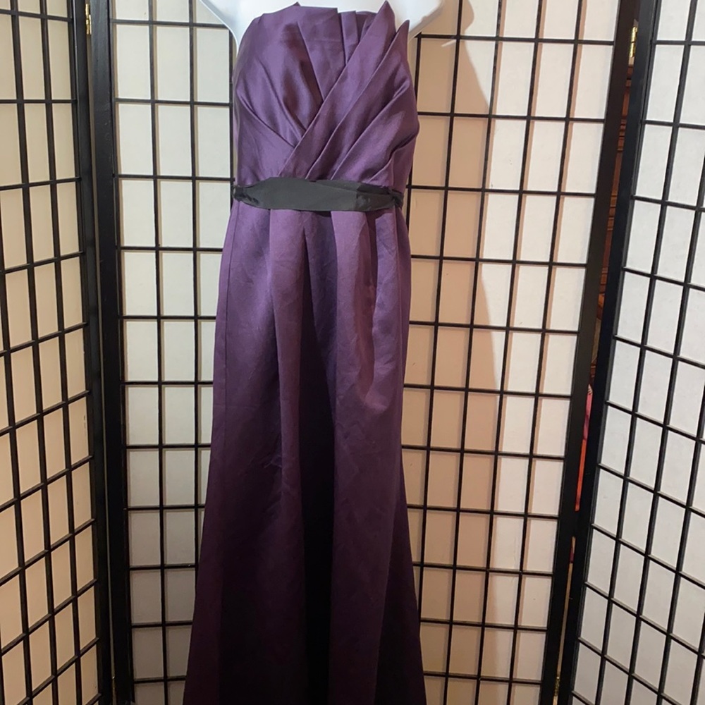 Vera Wang-White Label Designer Gown Size 10